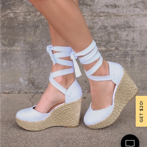 Lulu’s lace up wedge shoes - Picture 2 of 8